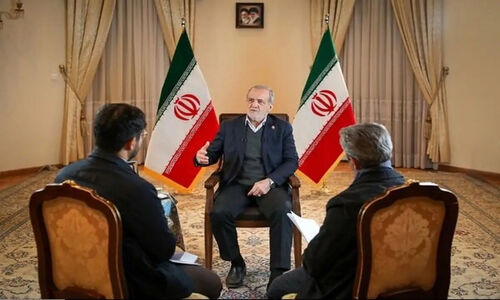 پزشکیان به رئیس‌جمهور: ژست اپوزیسیون را کنار بگذارید، واقعیت‌ها را بپذیرید!