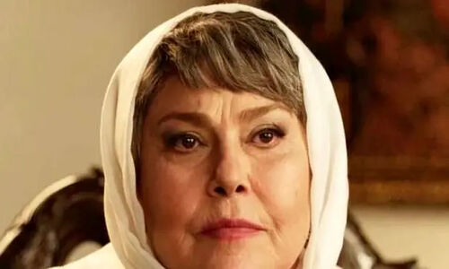 چهرۀ «مهرانه مهین ترابی» 34 ساله در هفتمین فیلمش؛ سال 70
