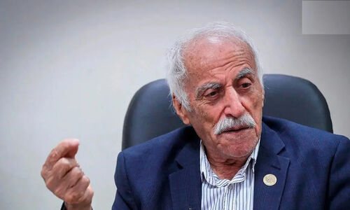 عکس دیده‌نشده عزت‌الله رمضانی‌فر کنار بهمن مفید در فیلم قبل از انقلاب!