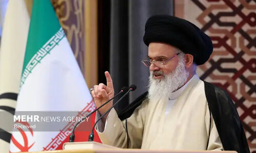 حسینی بوشهری: خطای برخی مدیران نباید به پای اصل نظام اسلامی نوشته شود