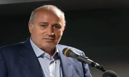 تاج: شعار نژادپرستانه بدهند بازی تعطیل می‌شود