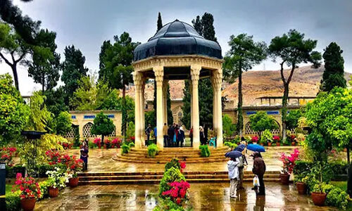 فال حافظ امروز چهارشنبه 10دی 1404فال حافظ امروز چهارشنبه 10دی 1404شادی و موفقیت را به خانه‌تان می‌آورد!
