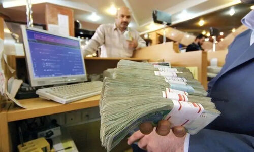 فتحی: تعلل در پرداخت تسهیلات، اعتماد عمومی را کاهش می‌دهد