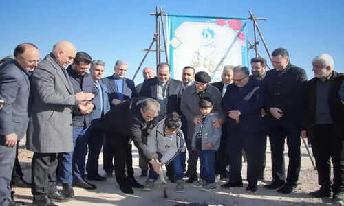 کلنگ‌زنی اقامت‌سرای بیماران در سمنان؛ خدمت به دردمندان ماندگار است