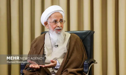 آیت الله جوادی آملی: ماموریت جامعه سازی رفع جاهلیت است