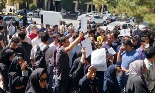 اصلاح اقتصادی  پزشکیان در باتلاق اعتراضات معیشتی / جابجایی‌های دیرهنگام، آتش گلایه‌های خیابانی را خاموش می‌کند؟