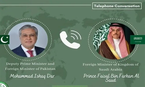 گفتگوی وزیر خارجه پاکستان با مقامات عربستان برای تقویت روابط دوجانبه