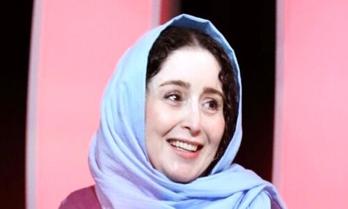 ژاله صامتی: کودک درونم خیلی بدفعاله بچه هام دعوام میکنن میگن مامان نکن زشته ولی من نمیفهمم کجاش زشته