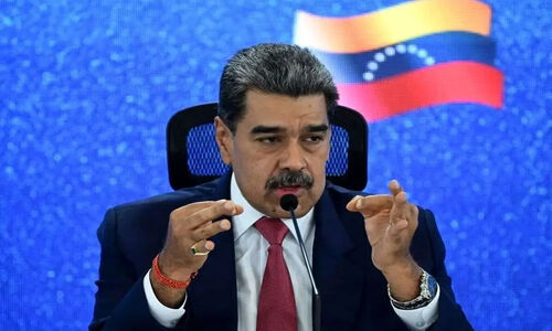 رفتار تحقیرآمیز آمریکا با نیکلاس مادورو در خیابان‌های نیویورک؛ نمایش هالیوودی یا واقعیت؟