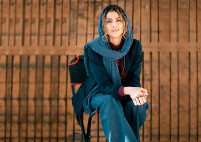 خاطره‌بازی| «ویشکا آسایش» در 24 سالگی و در یک برنامه تلویزیونی؛ سال 75