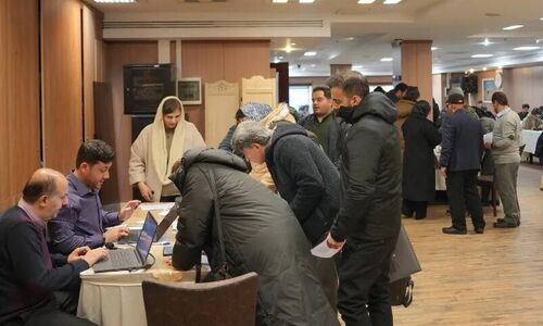 نحوه اتصال بازرگانان و تجار به اینترنت بین‌المللی؛ روزی نیم ساعت در ناهارخوری اتاق بازرگانی!