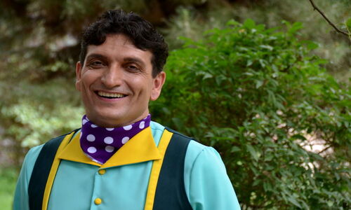 بیوگرافی حمید گلی؛ از فیتیله تا شهرت در دنیای کودک و نوجوان