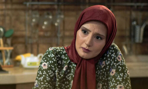 بیوگرافی زهره ساداتی پروانه سریال لحظه گرگ و میش + عکس خارج از سریال