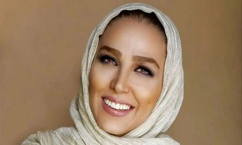 رونمایی از مادر و خواهر زیبای سوگل طهماسبی / خانم بازیگر با کیک قرمز خاص، تولد  خانواده اش را جشن گرفت
