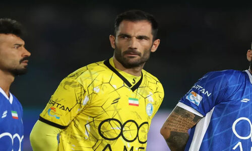 گلر اسپانیایی استقلال از ایران رفت!