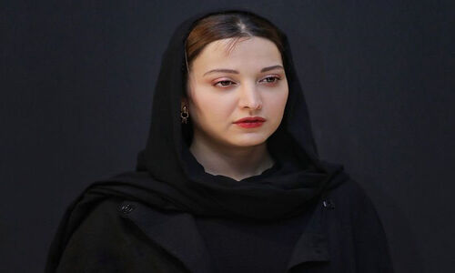 نگاه روز| روشنک گرامی در قاب‌های جدید با عروسک تدی مستربین/دختری بااراده که سرطان را شکست داد