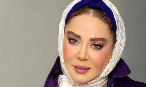 استایل عجیب غریب بهاره رهنما در مراسم رونمایی از کتاب «دورهمی بانوان اول»