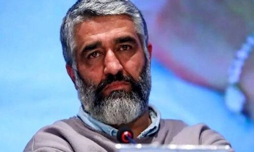 فرزاد حاتمی بازیکن سابق استقلال: تنها شاهد دادگاه پژمان جمشیدی بودم / به زودی آزاد میشه